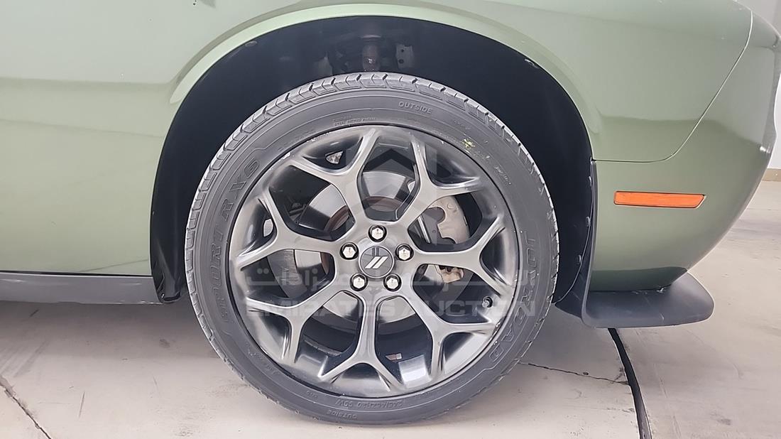 2021 Dodge Challenger — Front Right Tyre — Photo 32
