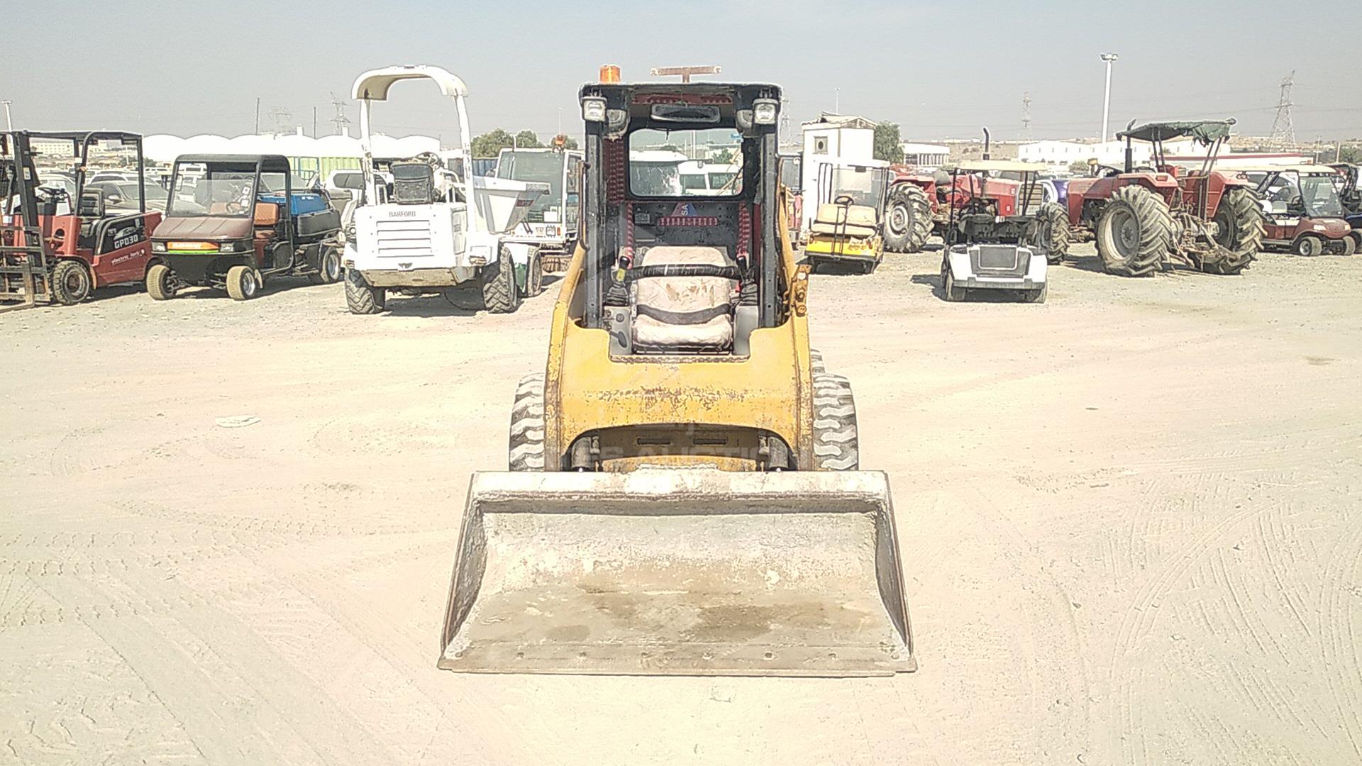 2015 CATERPILLAR 216 VIN: CAT0216BCPWK00534