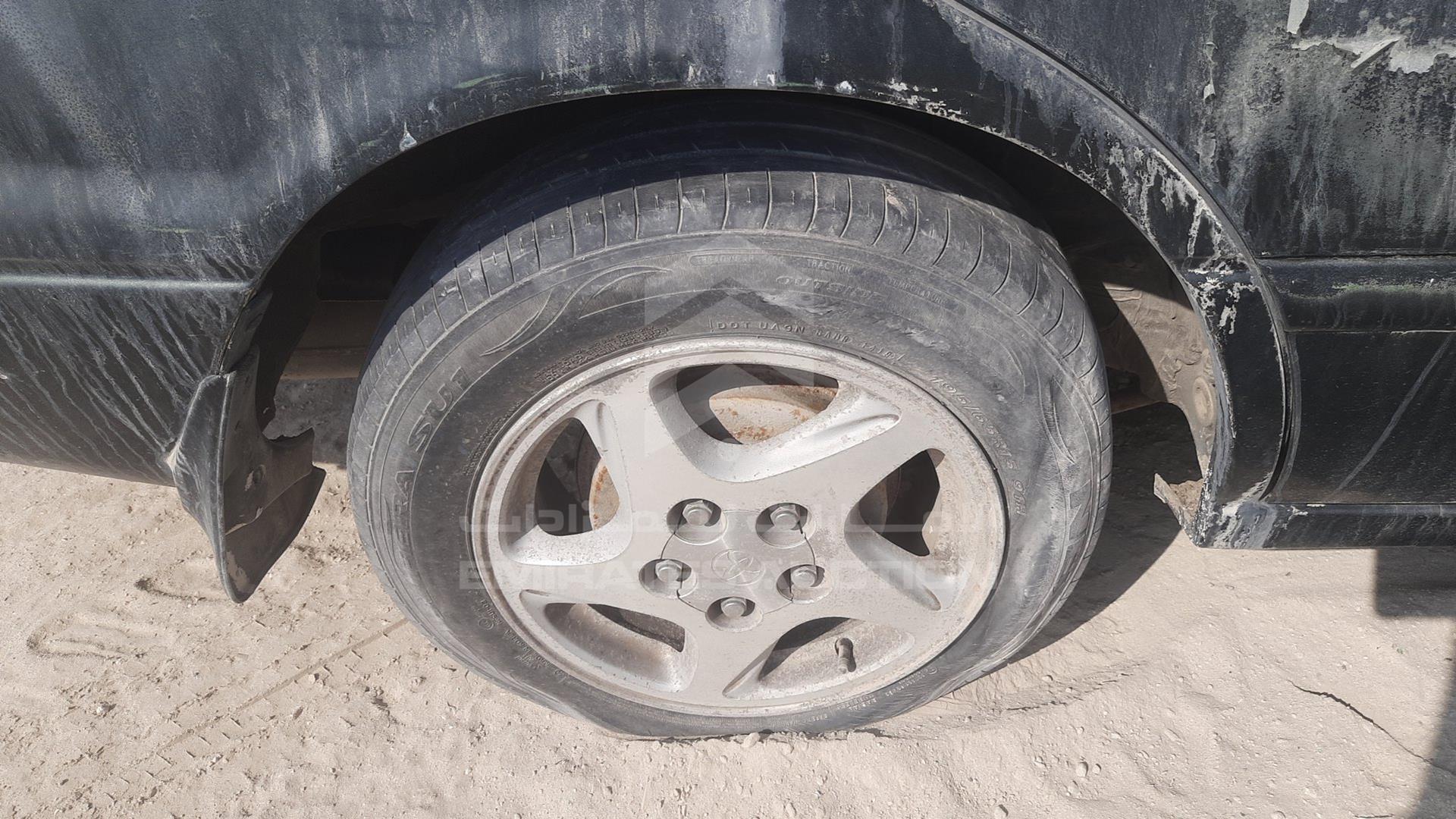 2001 TOYOTA CAMRY VIN: 4T1BG22K91U101820