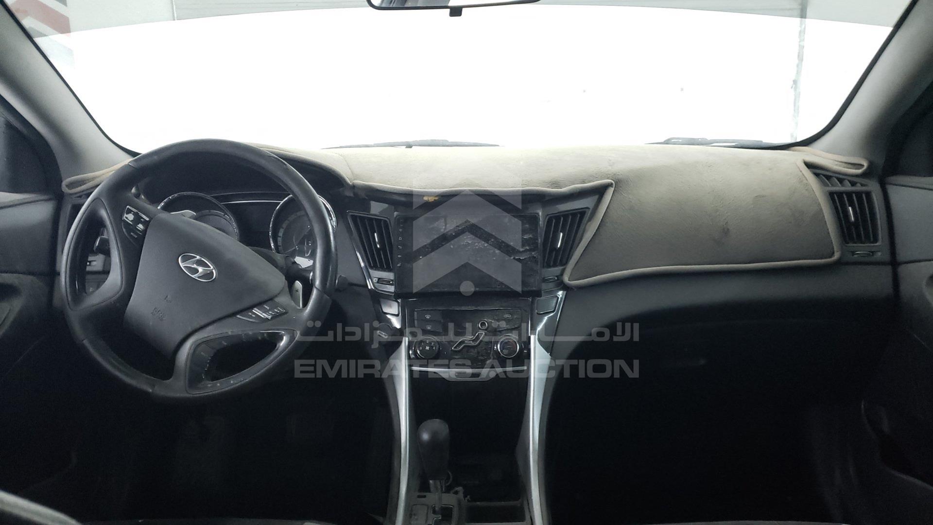 2012 HYUNDAI SONATA VIN: KMHEB41C3CA403156