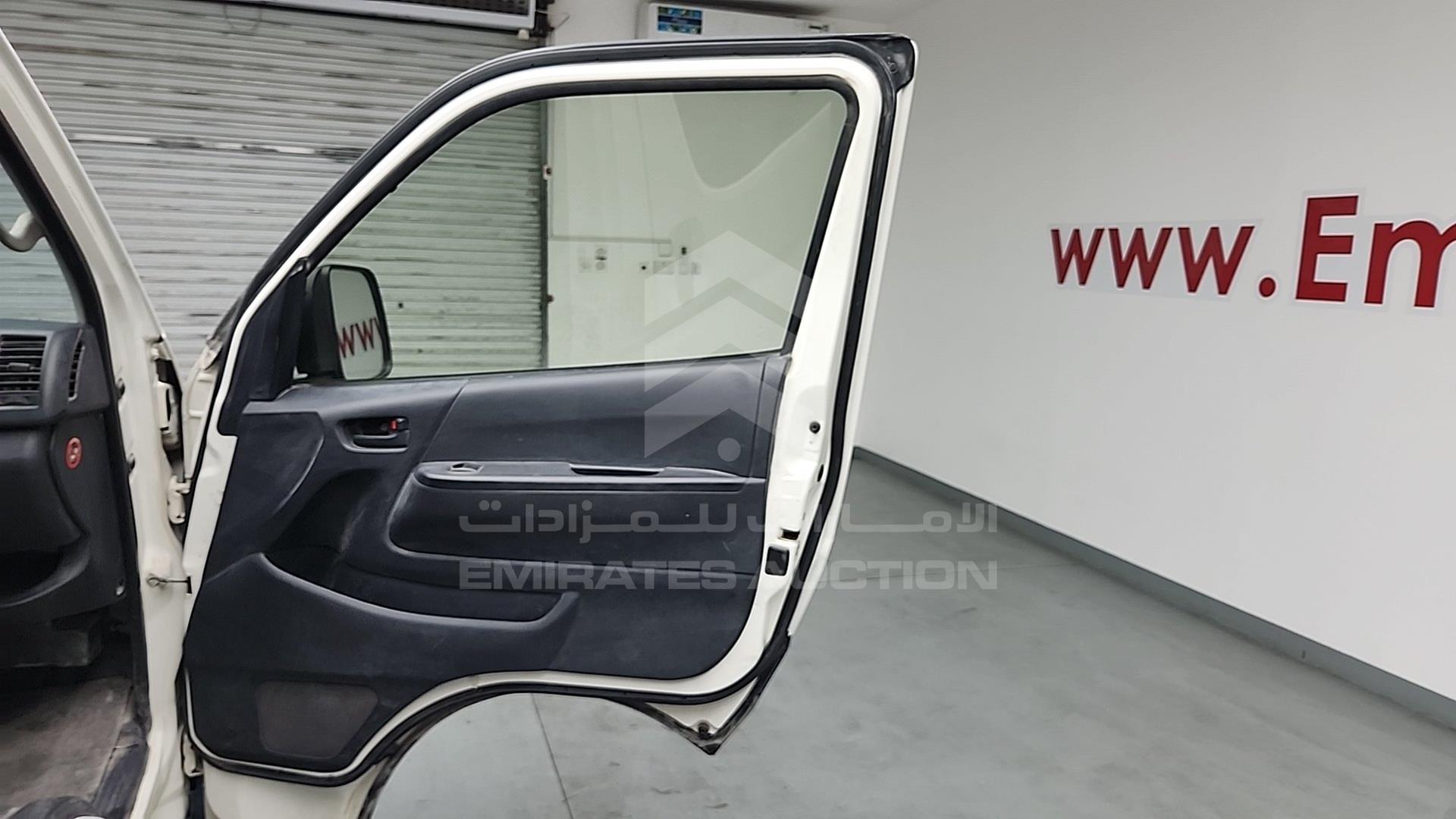 2015 TOYOTA HIACE VIN: JTGRX12P8F8046479