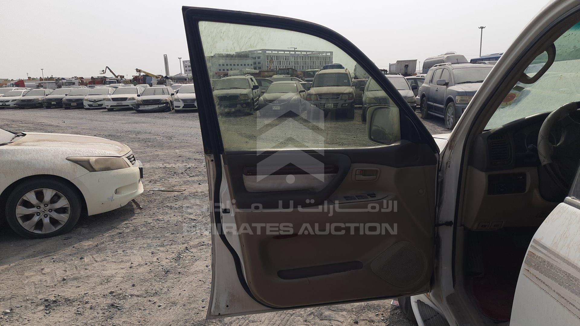 2001 TOYOTA LAND CRUISER VIN: JTEHJ09J815013879