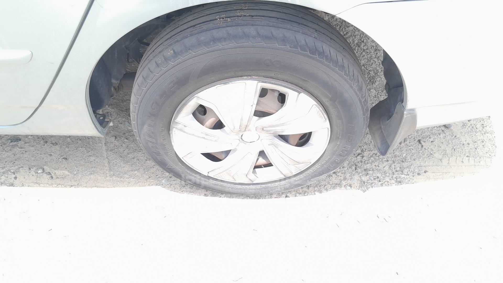 2005 TOYOTA COROLLA VIN: JTDBW23E753065976