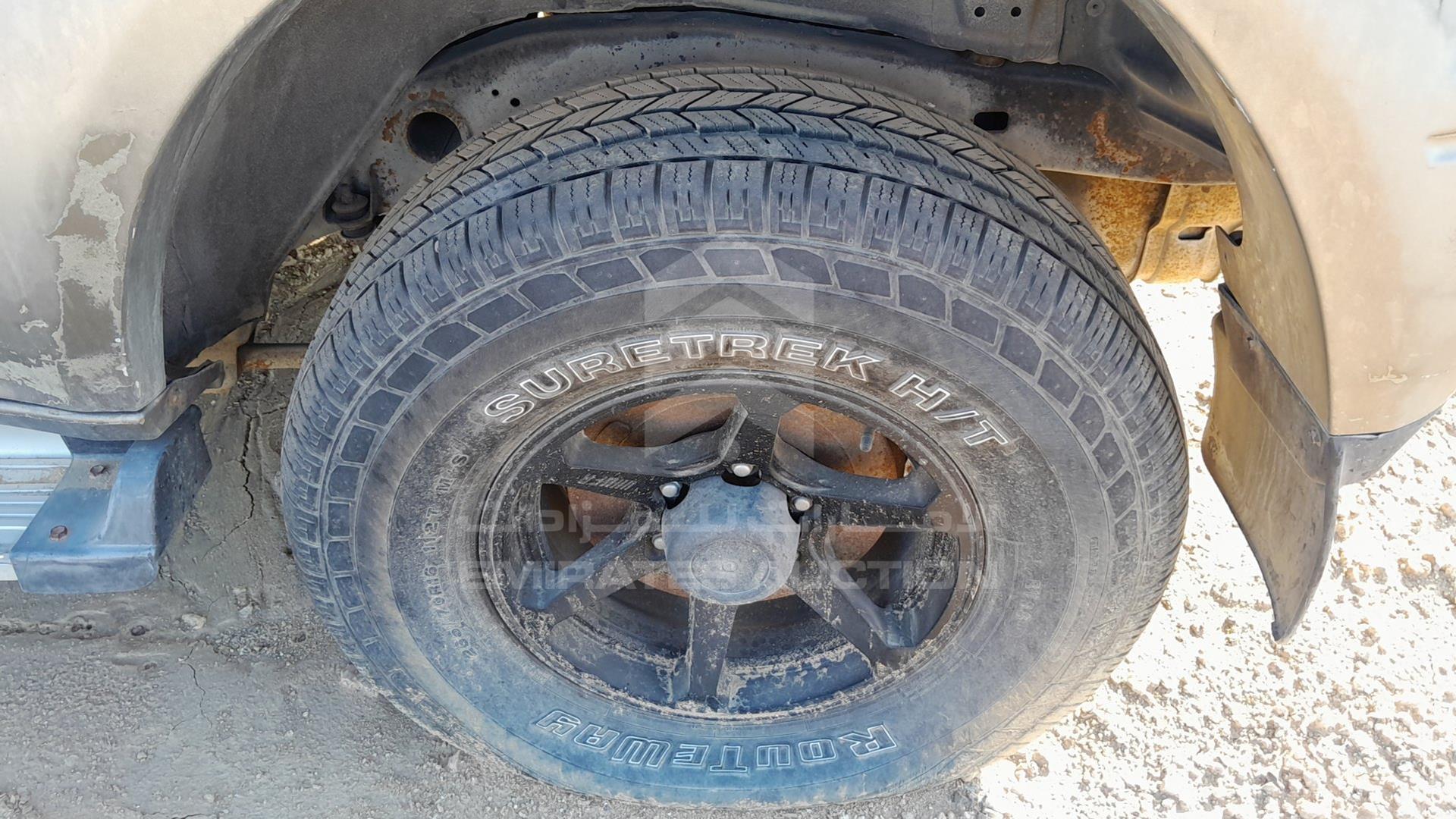 2000 TOYOTA PRADO VIN: JT3BM99J4Y0034844