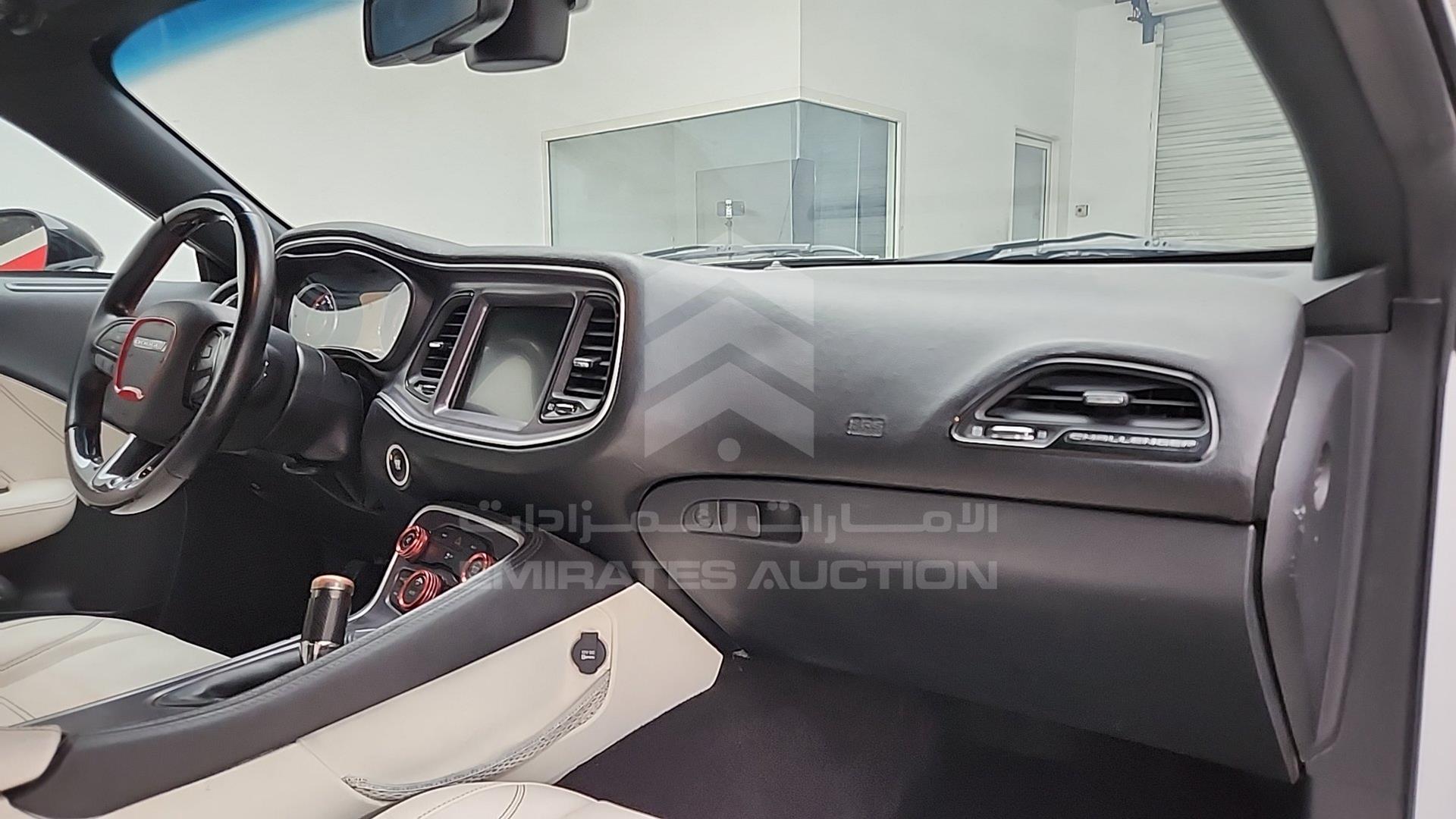 2015 DODGE CHALLENGER VIN: 2C3CDZAT0FH831845