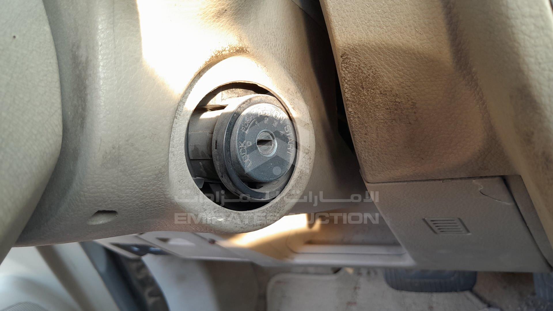 2008 NISSAN TIIDA VIN: JN1CC11C88T016009