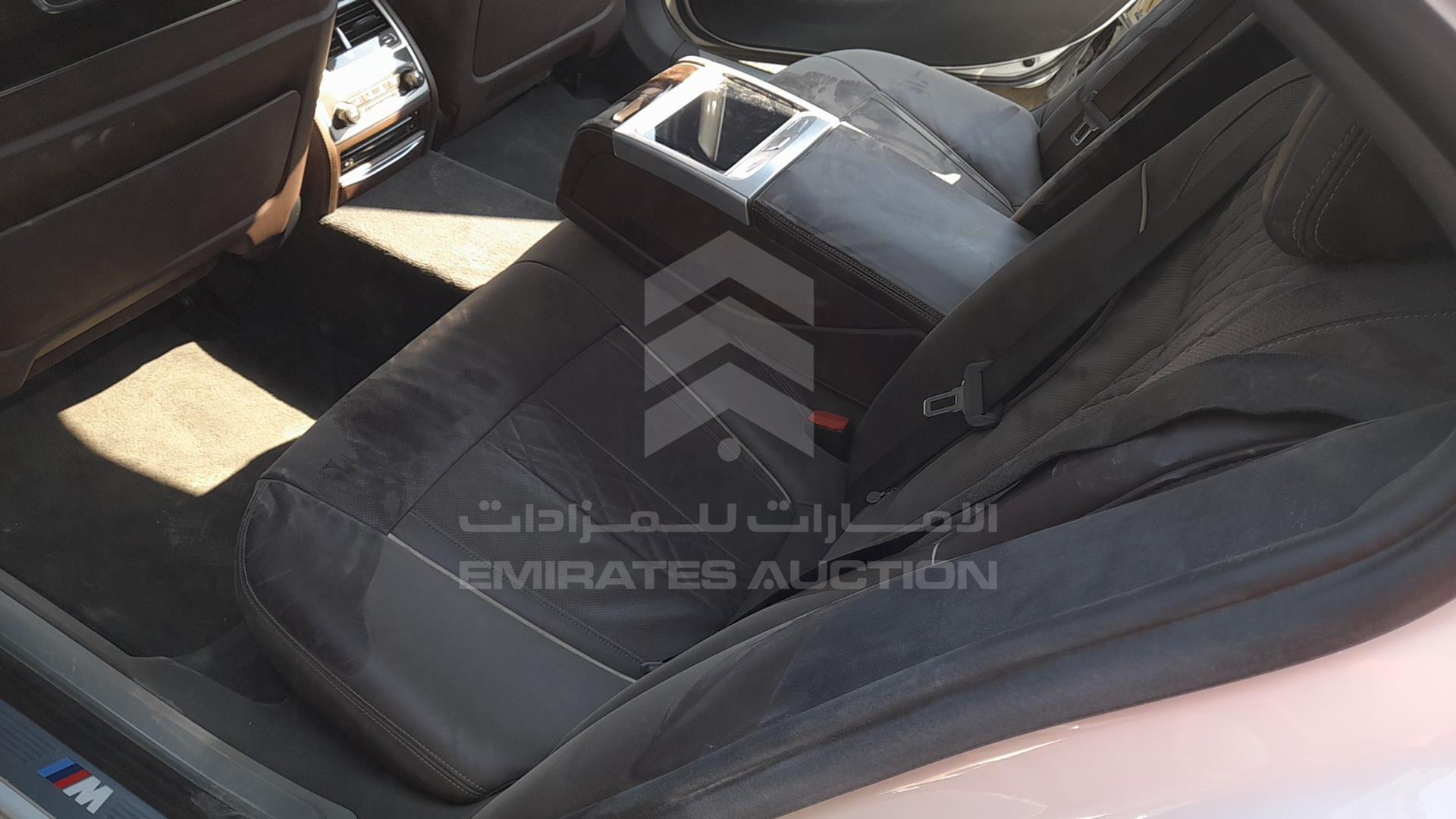 2018 BMW 740 LI VIN: WBA7E2105JG414083