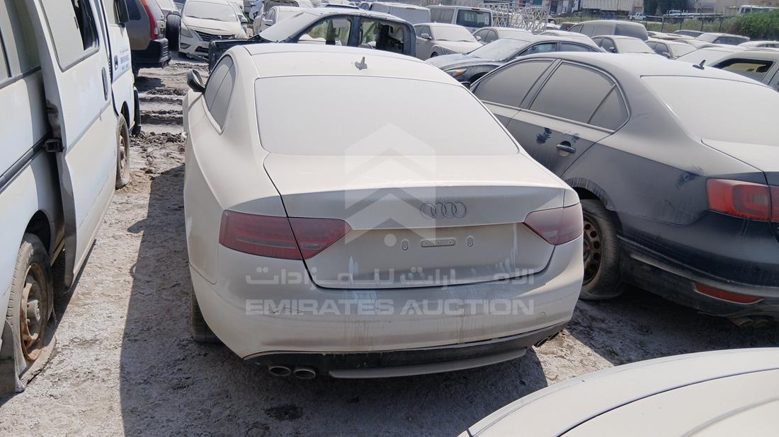 2011 Audi - Scrap without document — Rear View — Photo 6