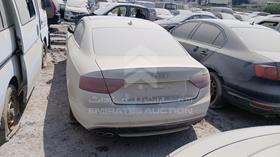 2011 Audi - Scrap without document — Rear View — Photo 6 — Thumbnail