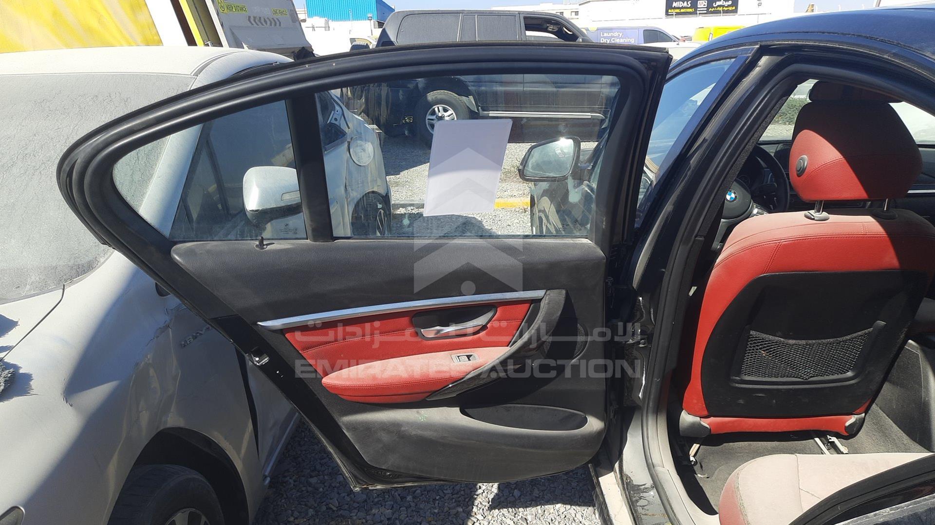 2018 BMW 318I VIN: WBA8E310XJEM52690