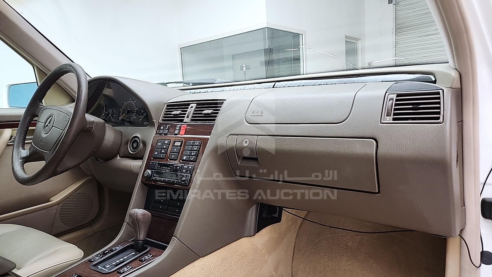 1995 MERCEDES C 220 VIN: WDBHA22E8SF311310