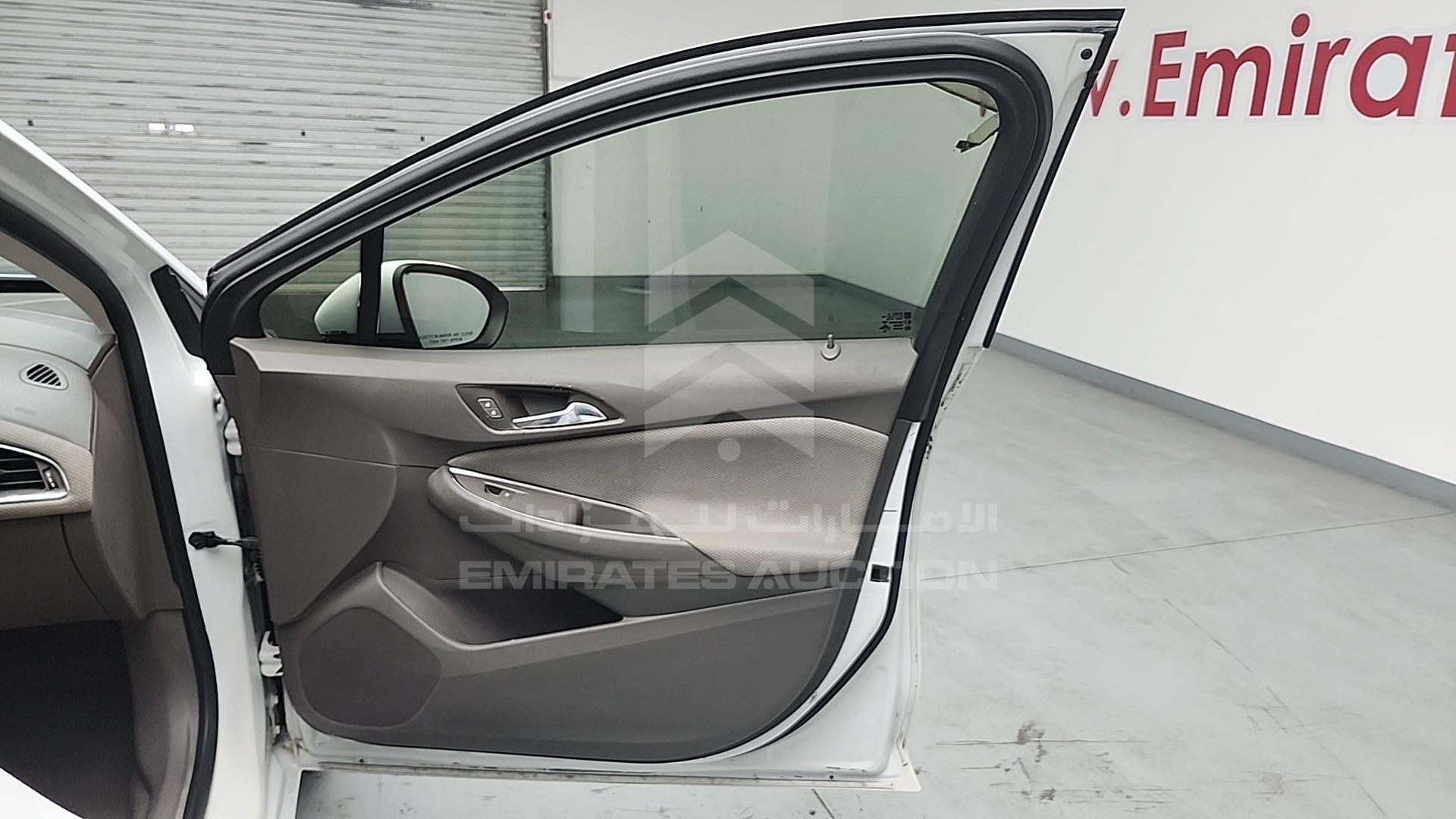 2017 CHEVROLET CRUZE VIN: 1G1BC5SM6H7107949