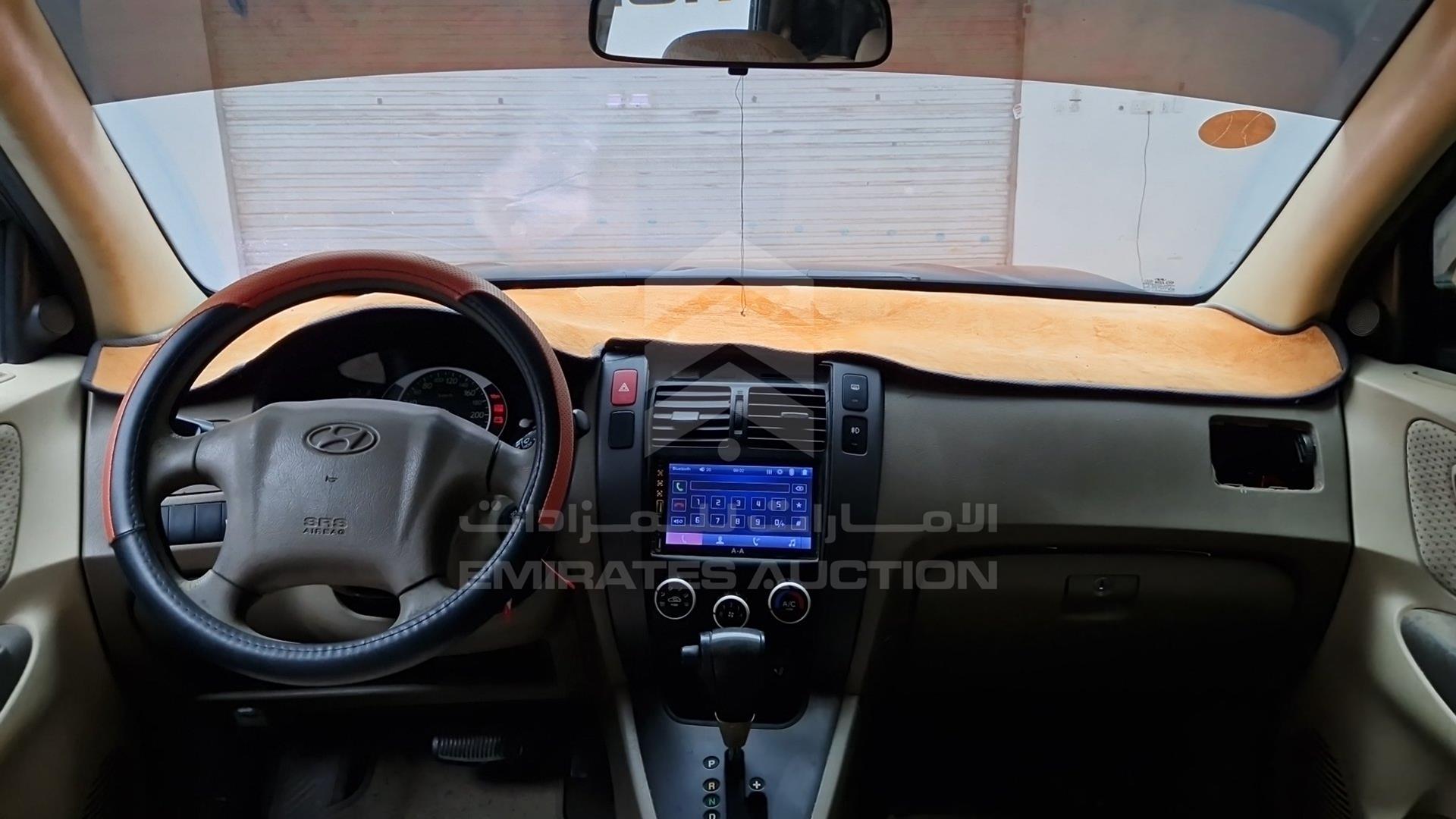 2009 HYUNDAI TUCSON VIN: KMHJM81B89U969425