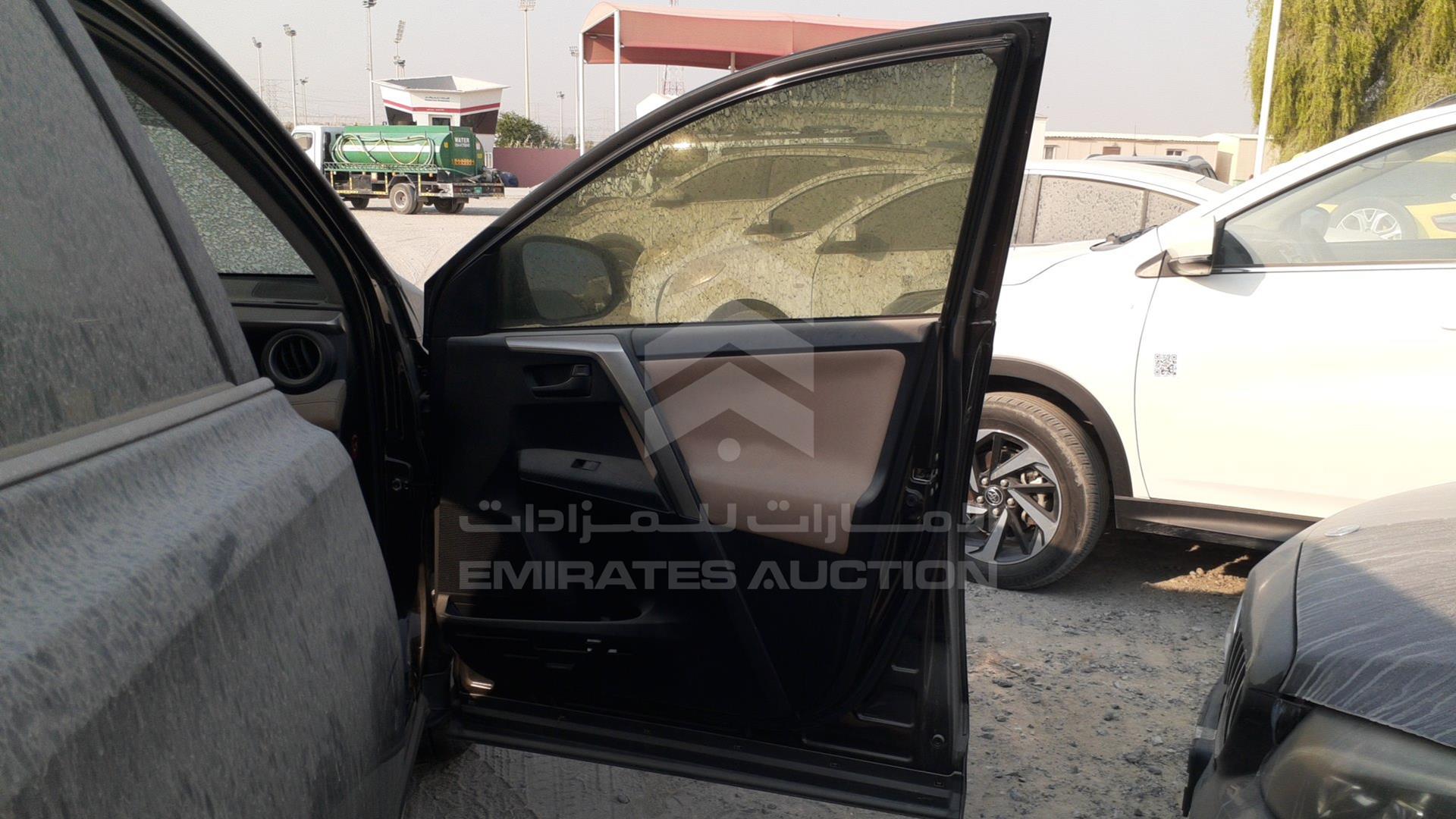 2015 TOYOTA RAV-4 VIN: JTMDF9EV4FJ016746