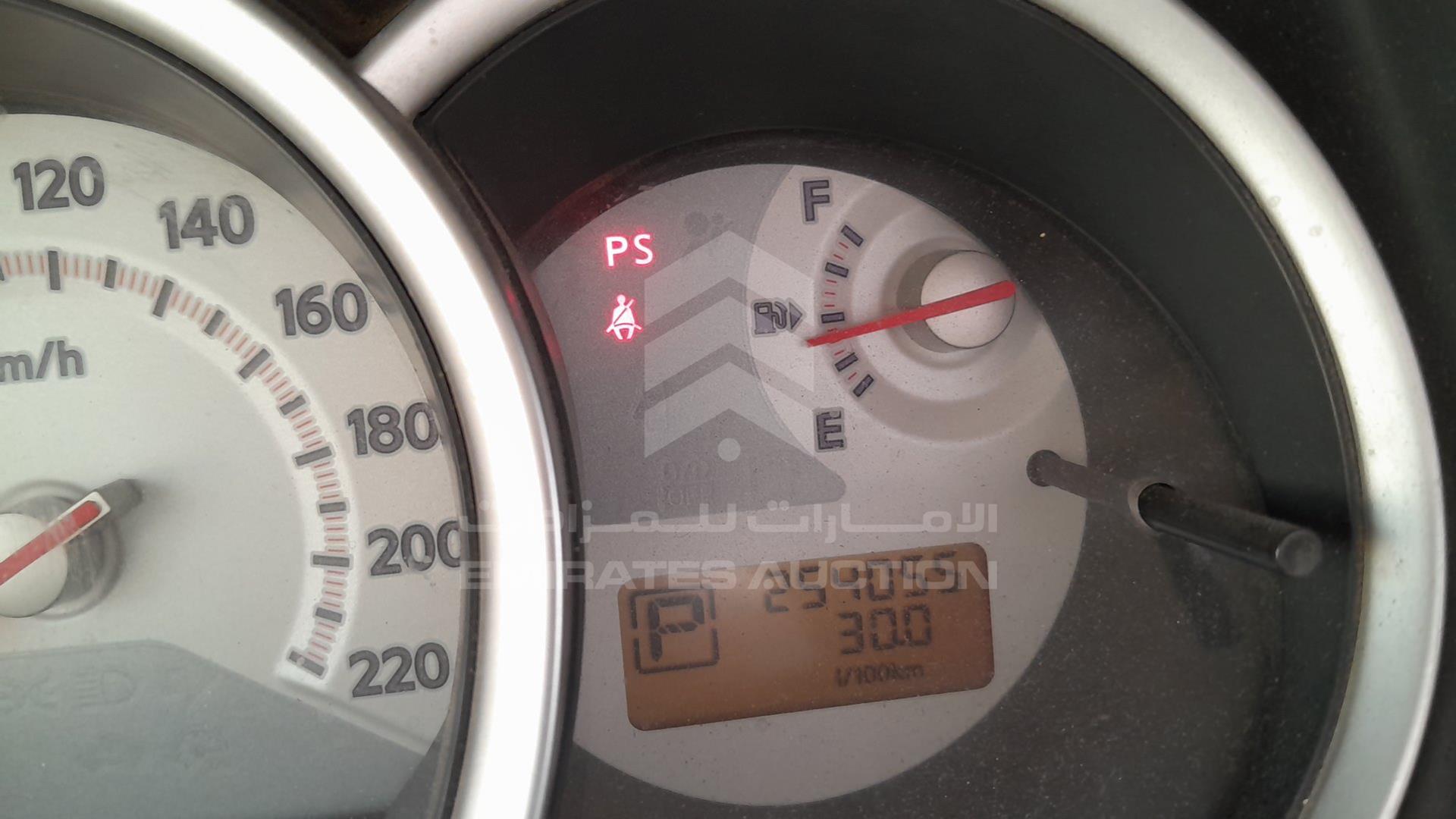 2009 NISSAN TIIDA VIN: JN1CC11CX9T032410