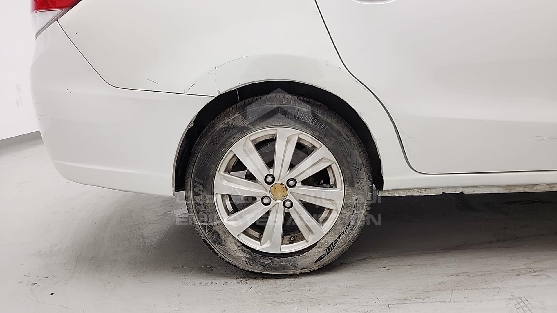 2014 MITSUBISHI ATTRAGE VIN: MMBSTA13AEH011677