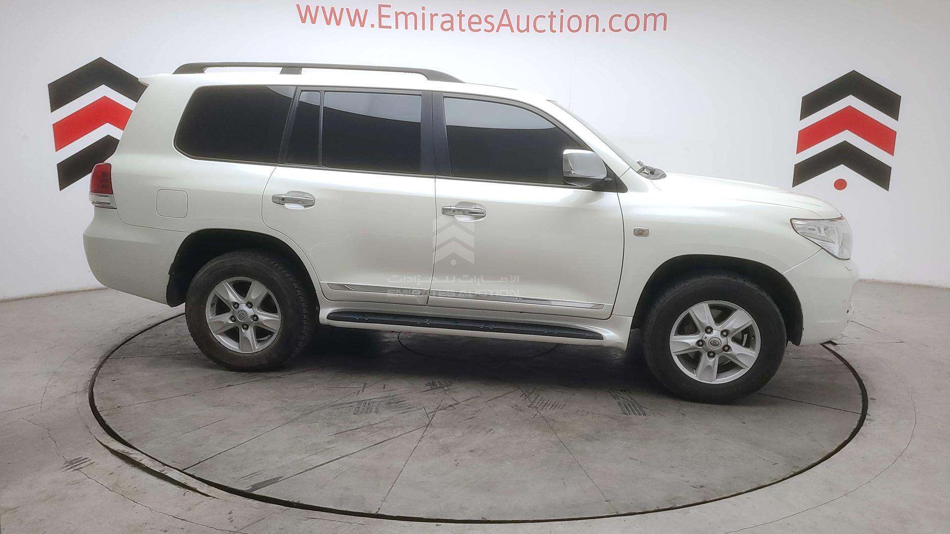2010 TOYOTA LAND CRUISER VIN: JTMHT05JXA4032928