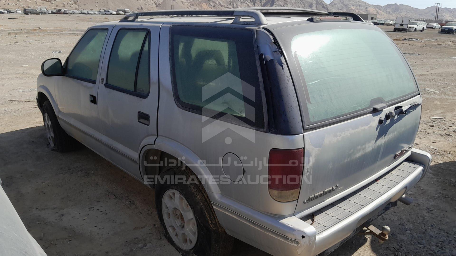0 GMC JIMMY VIN: 1GKDT13W7TK515833