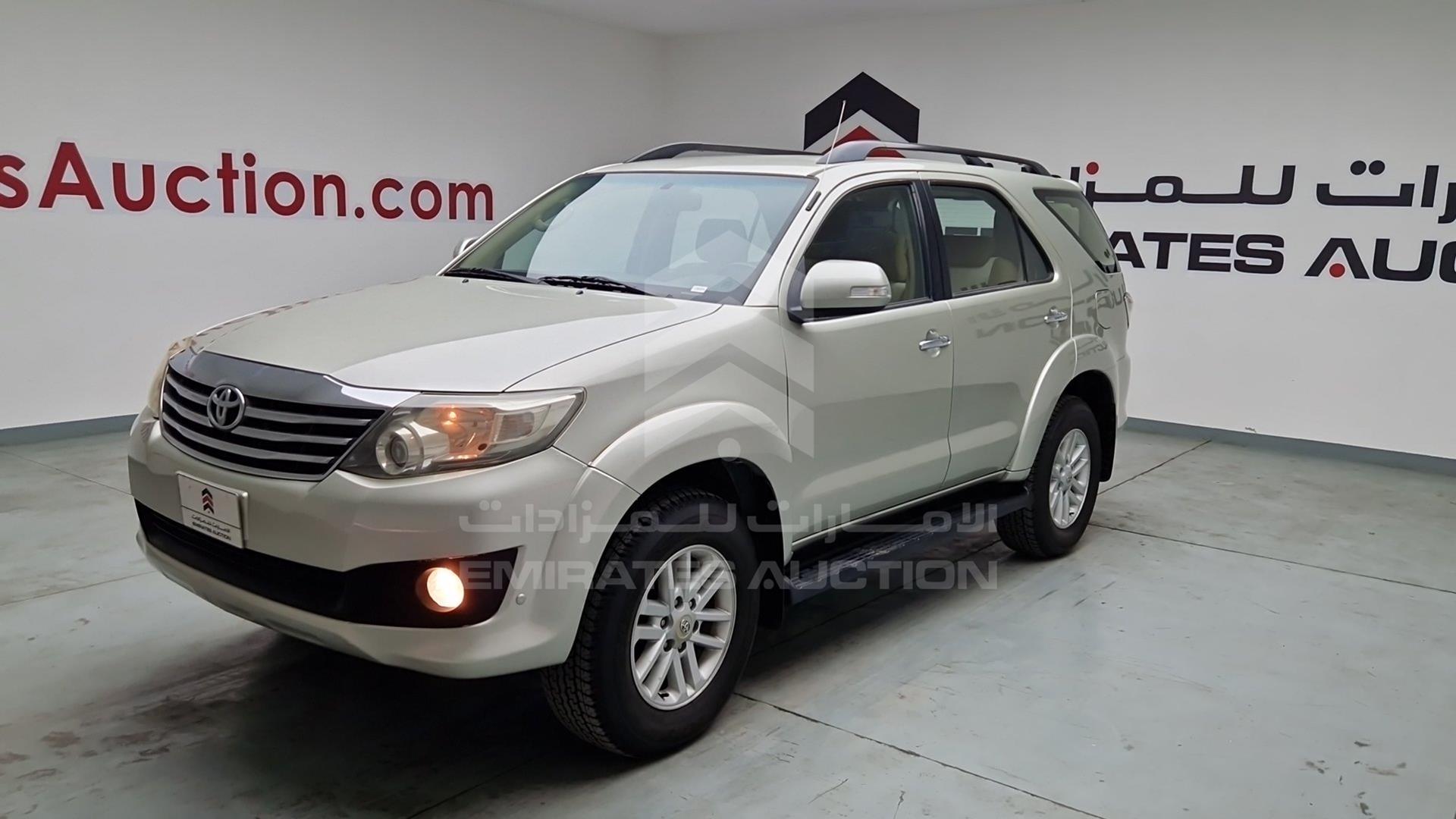 2014 TOYOTA FORTUNER VIN: MHFYU59G1E7031572