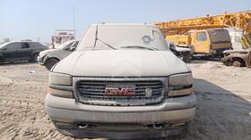 2005 GMC Yukon — Full Front View — Photo 1 — Thumbnail