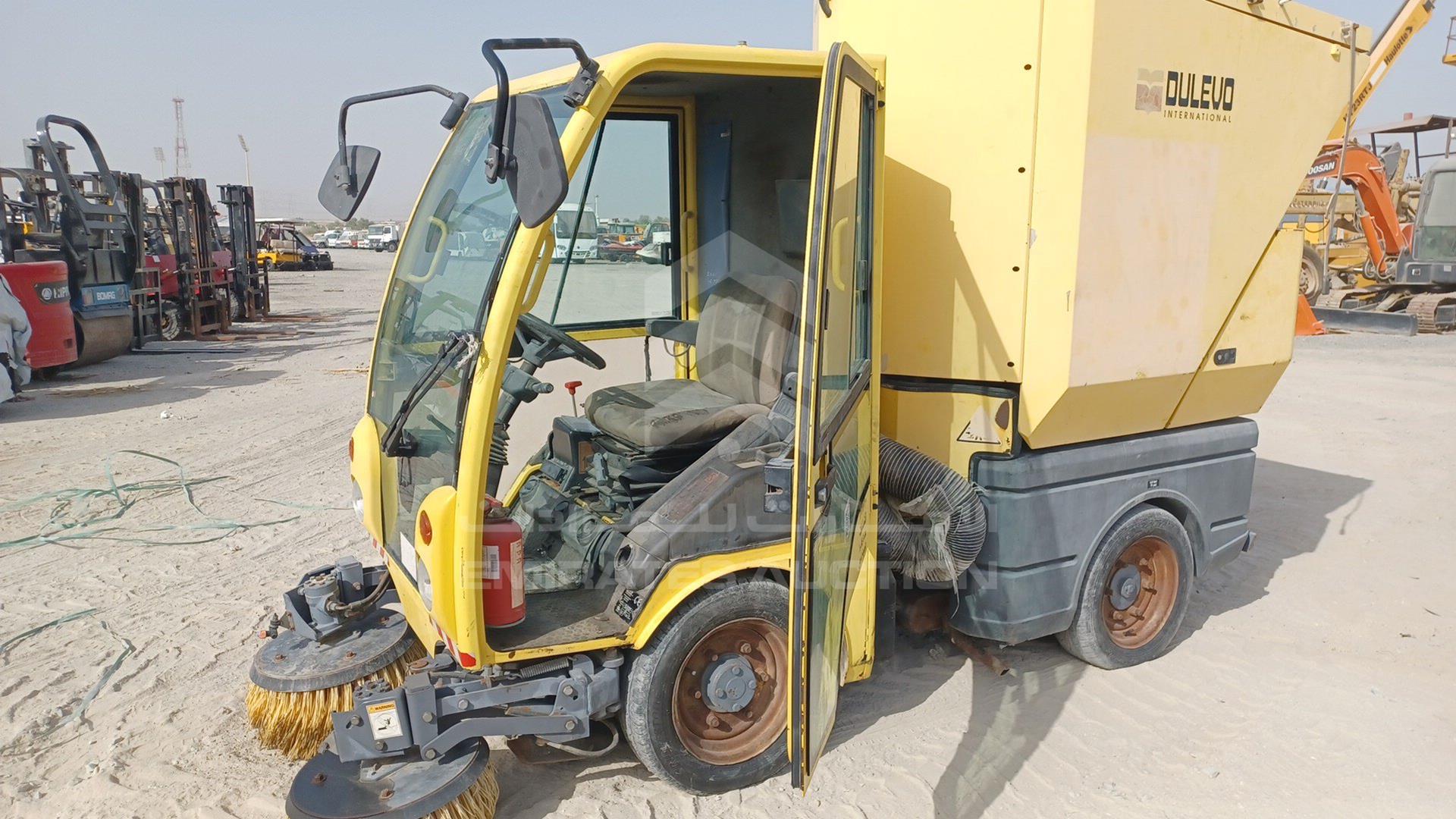 2013 UNDEFINED SWEEPER VIN: ZA9S150DK0CC38023