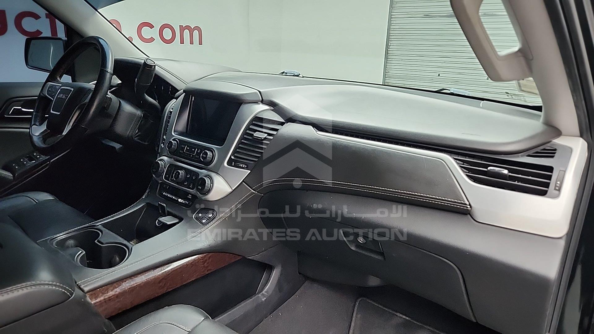 2020 GMC YUKON VIN: 1GKS2GKC4LR273725