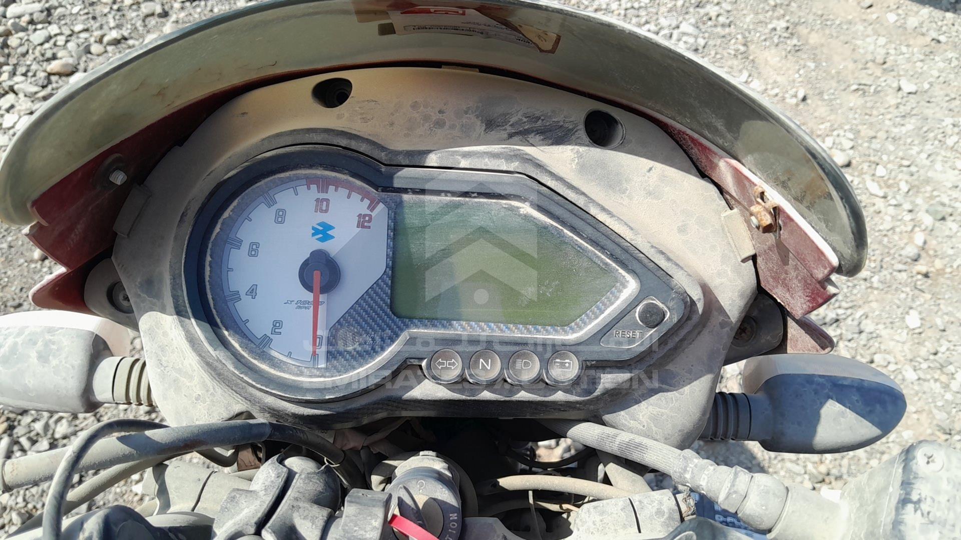 0 BAJAJ PULSAR VIN: MD2A11CX2LCE56629