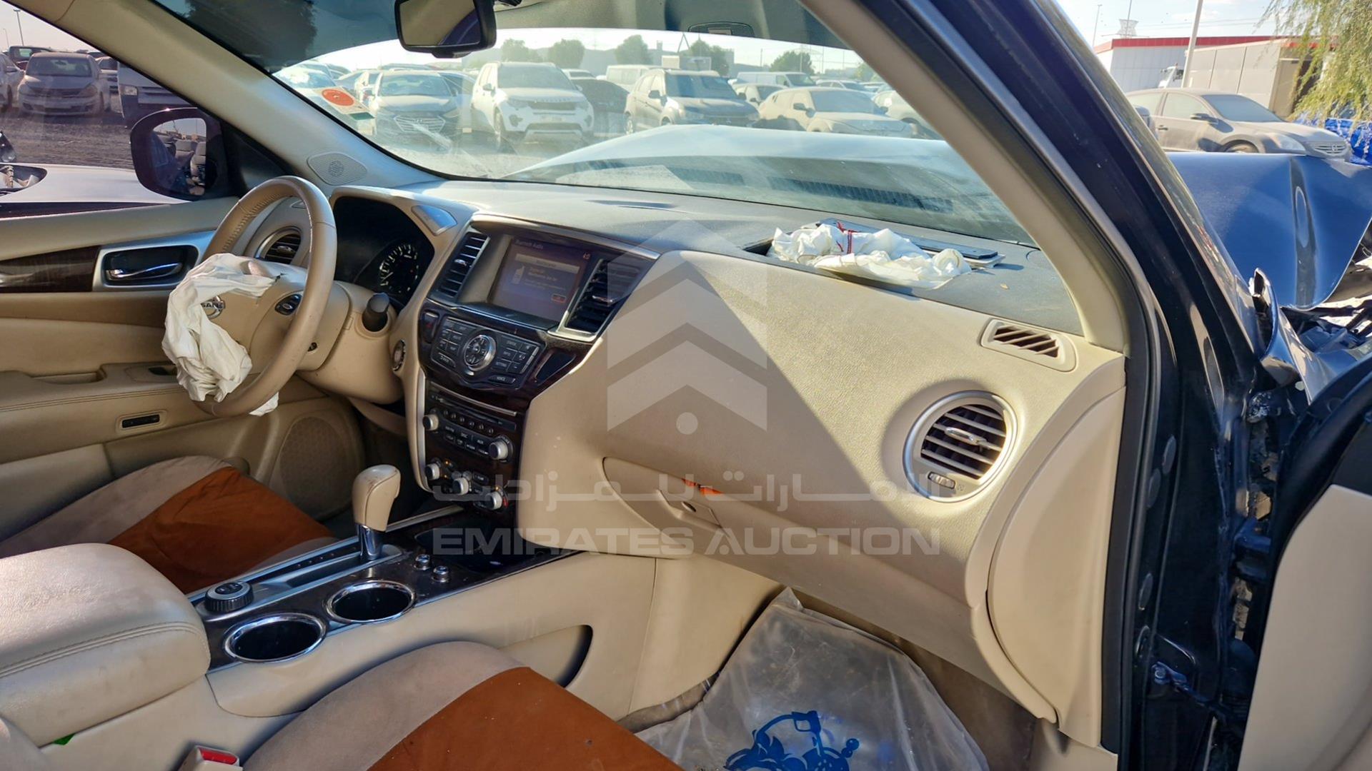 2015 NISSAN PATHFINDER VIN: 5N1AR2MM1FC615291