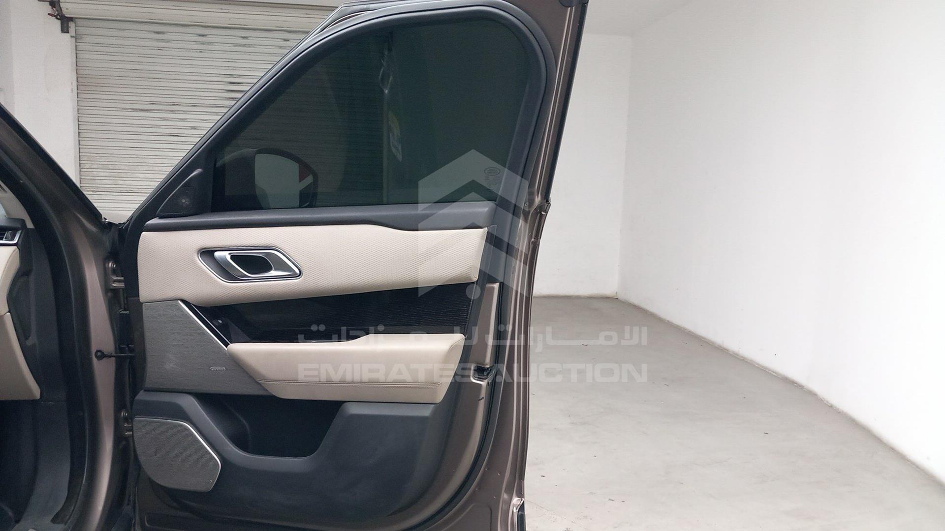 2019 RANGE ROVER VELAR VIN: SALYA2BX7KA223325