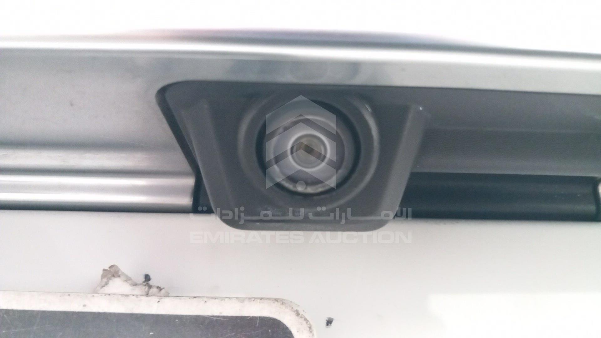 2015 RANGE ROVER VOGUE VIN: SALGA2DF3FA220010