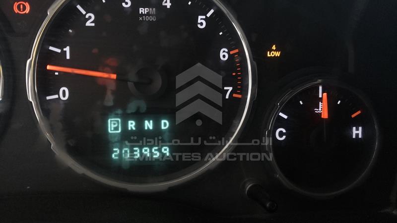1J4PN2GKXAW148555 Auction: EmiratesAuction Lot: 406545 1J4PN2GKXAW148555 Jeep Cherokee 2010 BLACK Photo 2