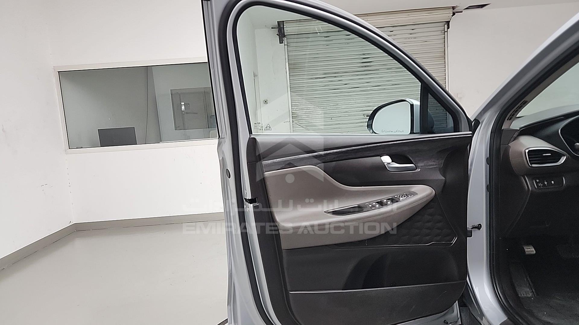 2019 HYUNDAI SANTA FE VIN: KMHS281D3KU077908