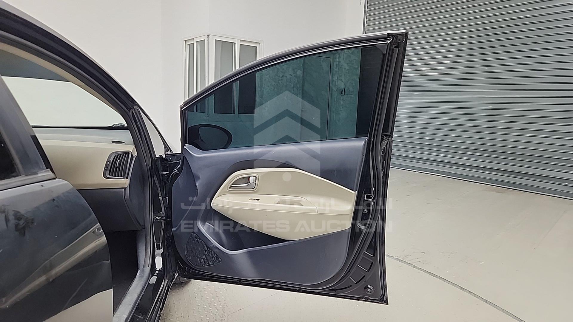 2015 KIA RIO VIN: KNADN4125F6440051