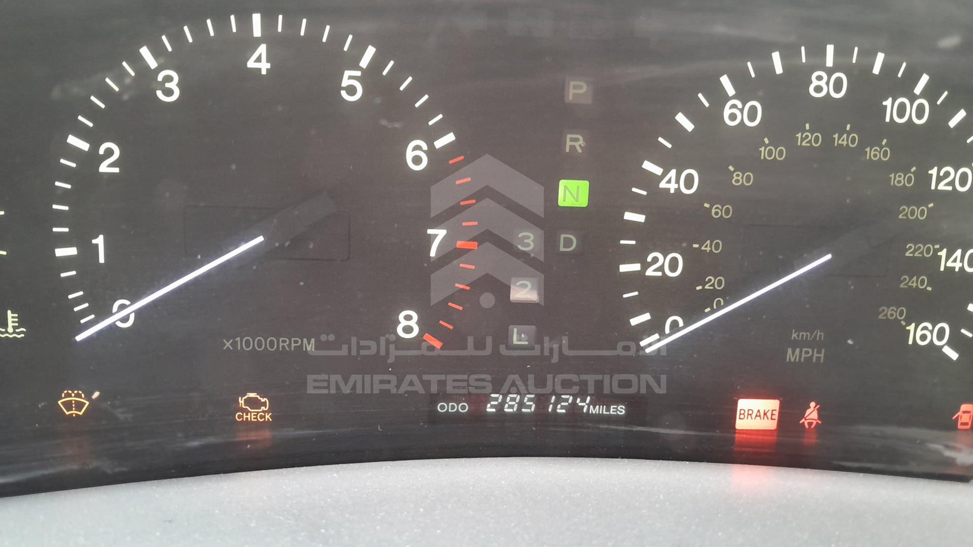 1997 LEXUS LS400 VIN: JT8BH28F5V0089060