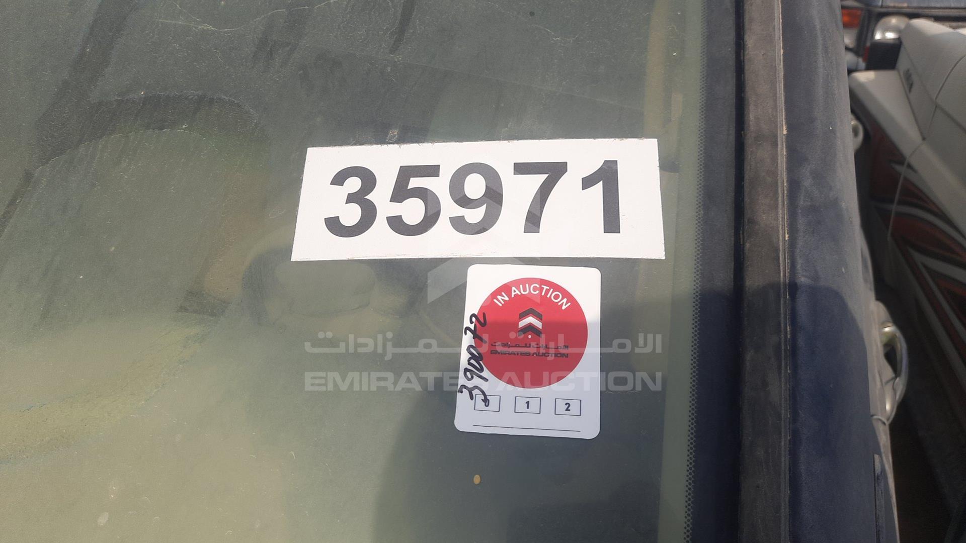 2004 TOYOTA LAND CRUISER VIN: JTECB09J943013719