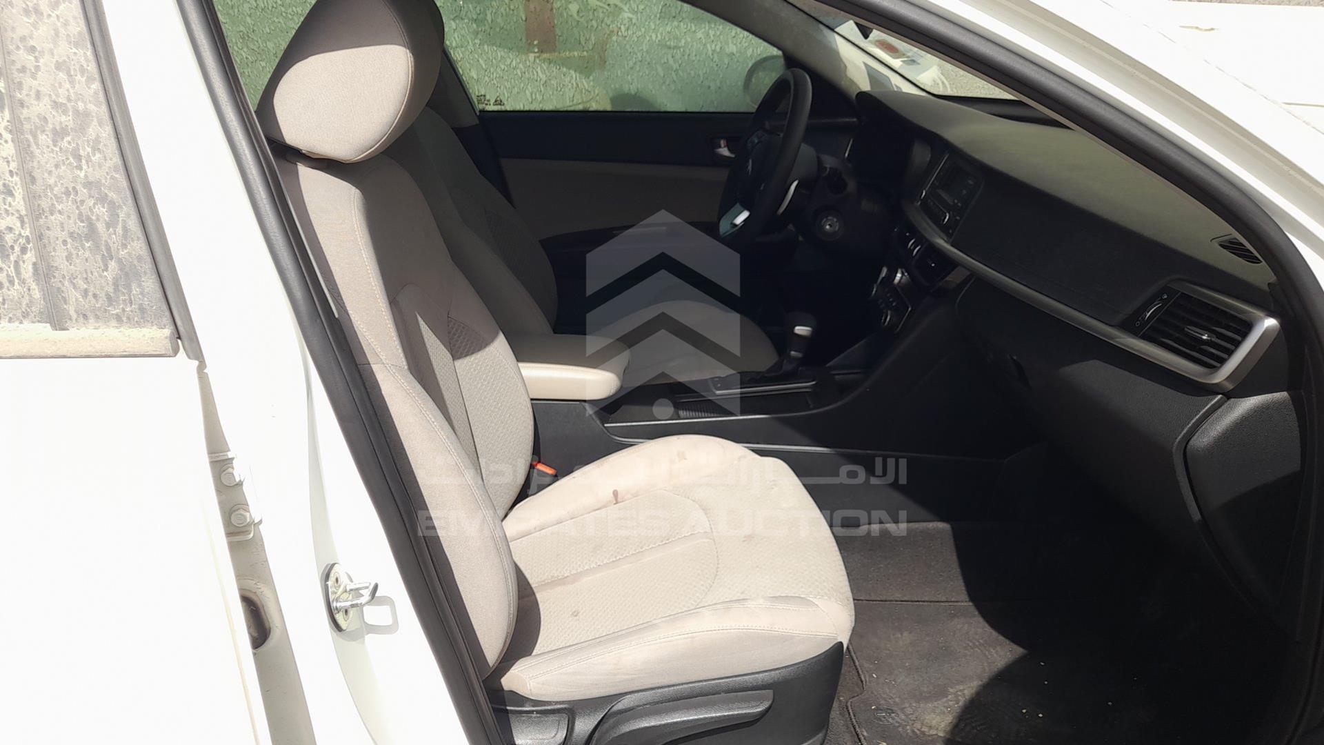 2019 KIA OPTIMA VIN: KNAGT4110K5328641