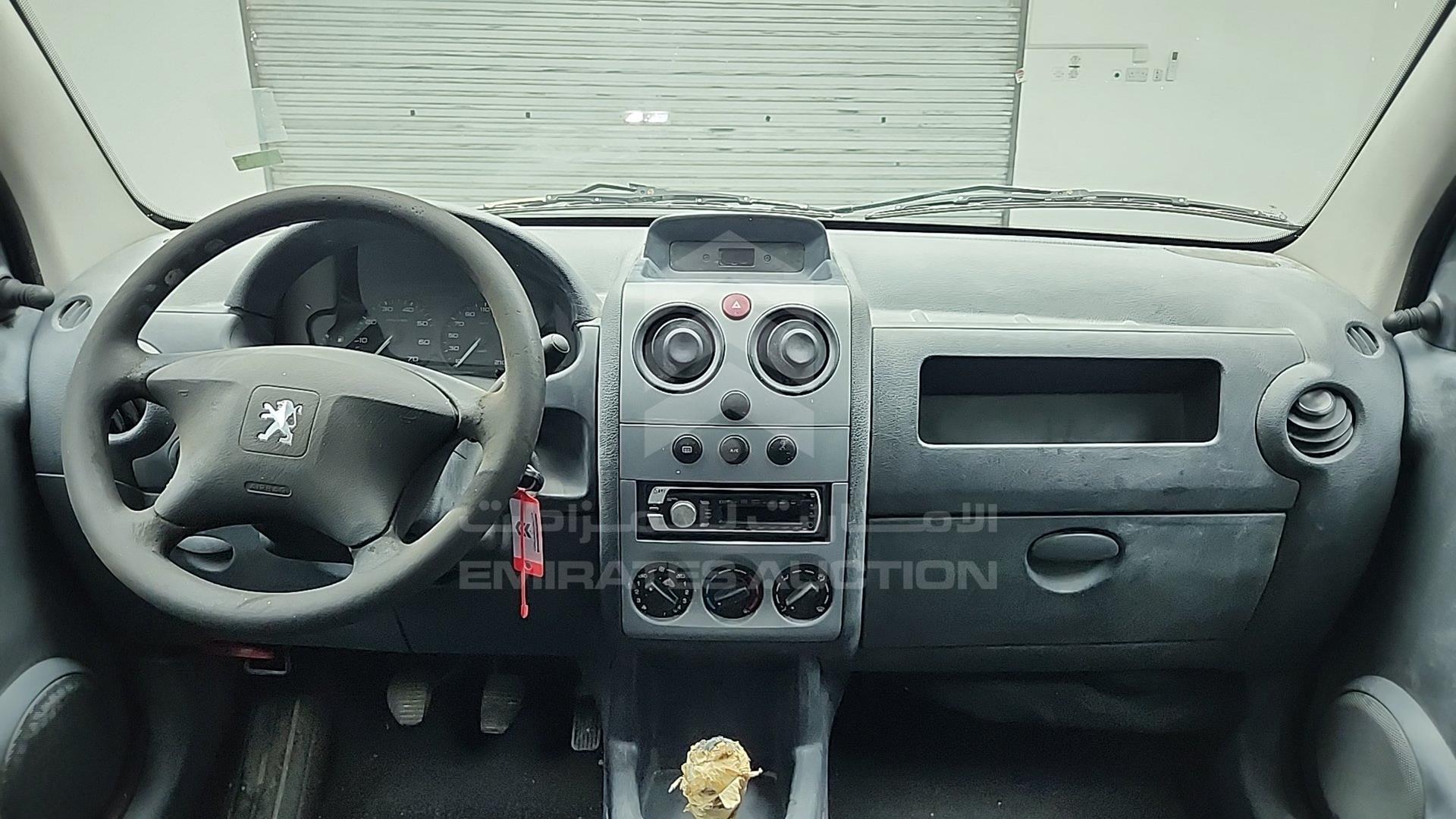 2013 PEUGEOT PARTNER VIN: VF3GJKFW7DX500775