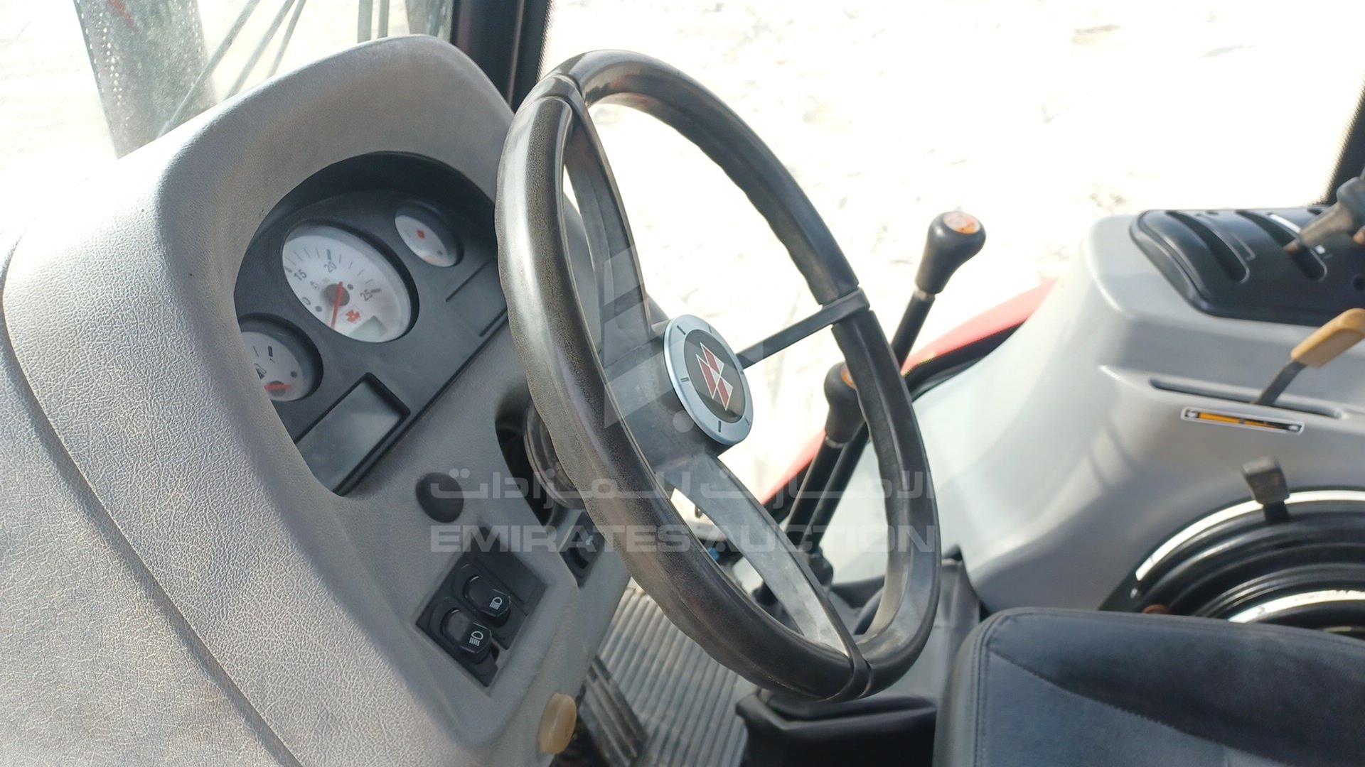 2018 MASSEY FERGUSON --- VIN: AGCM1204TC5052006