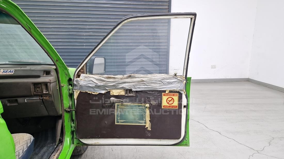 1996 Mitsubishi L 200 — Front Right Door — Photo 24