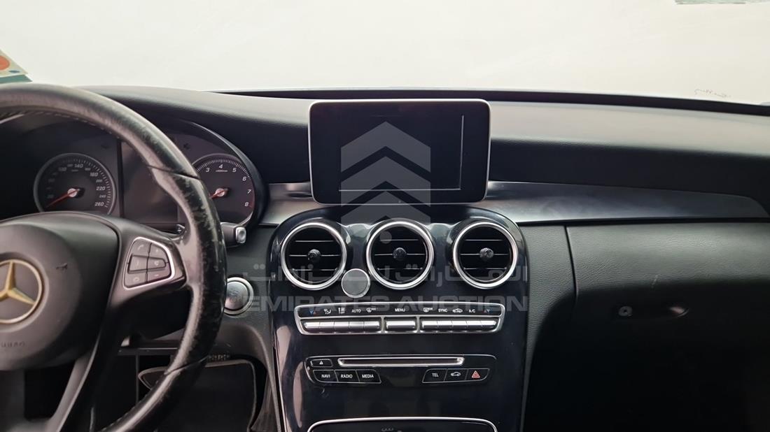 2016 Mercedes C 200 — Entertainment Systems & Camera Monitor & Navigation — Photo 16