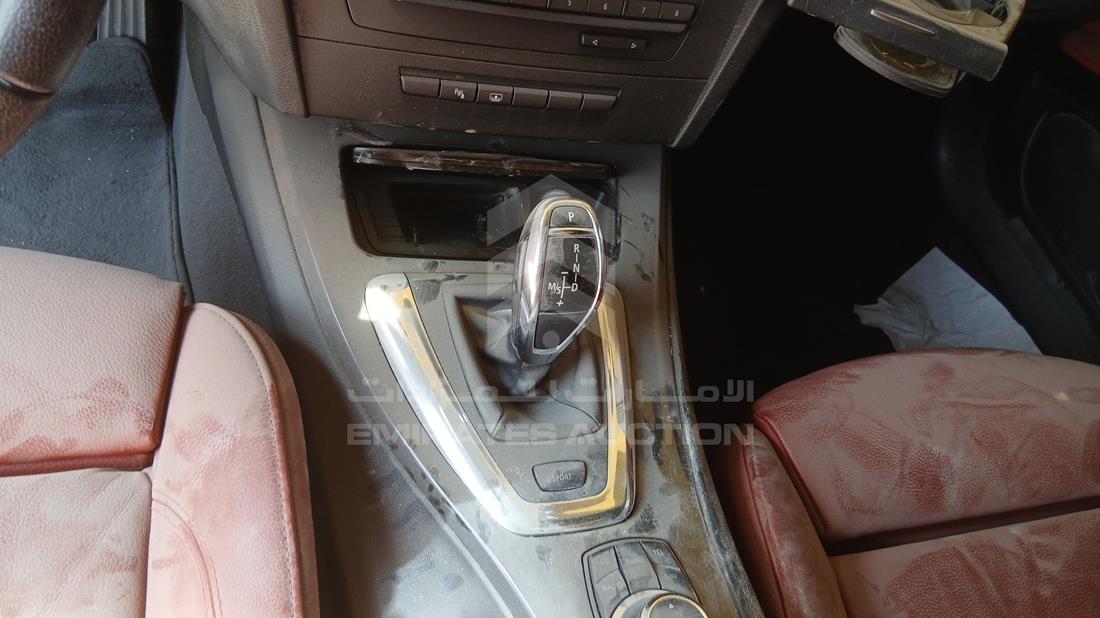 بي ام دبليو 335 2010 — زاوية ناقل الحركة — صورة 17