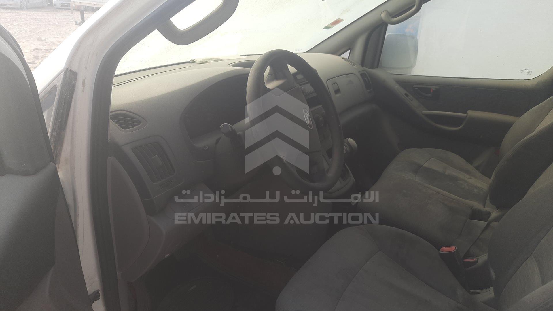 2012 HYUNDAI H1 VIN: KMHWG81RXCU430838
