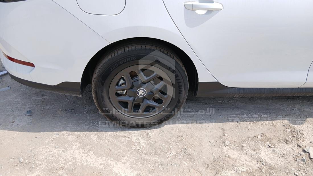 بي واي دي QIN Plus 2025 — الإطار الخلفي الأيسر — صورة 32