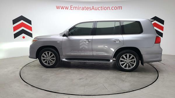 JTJHY00W3A4043674 Lexus LX 570