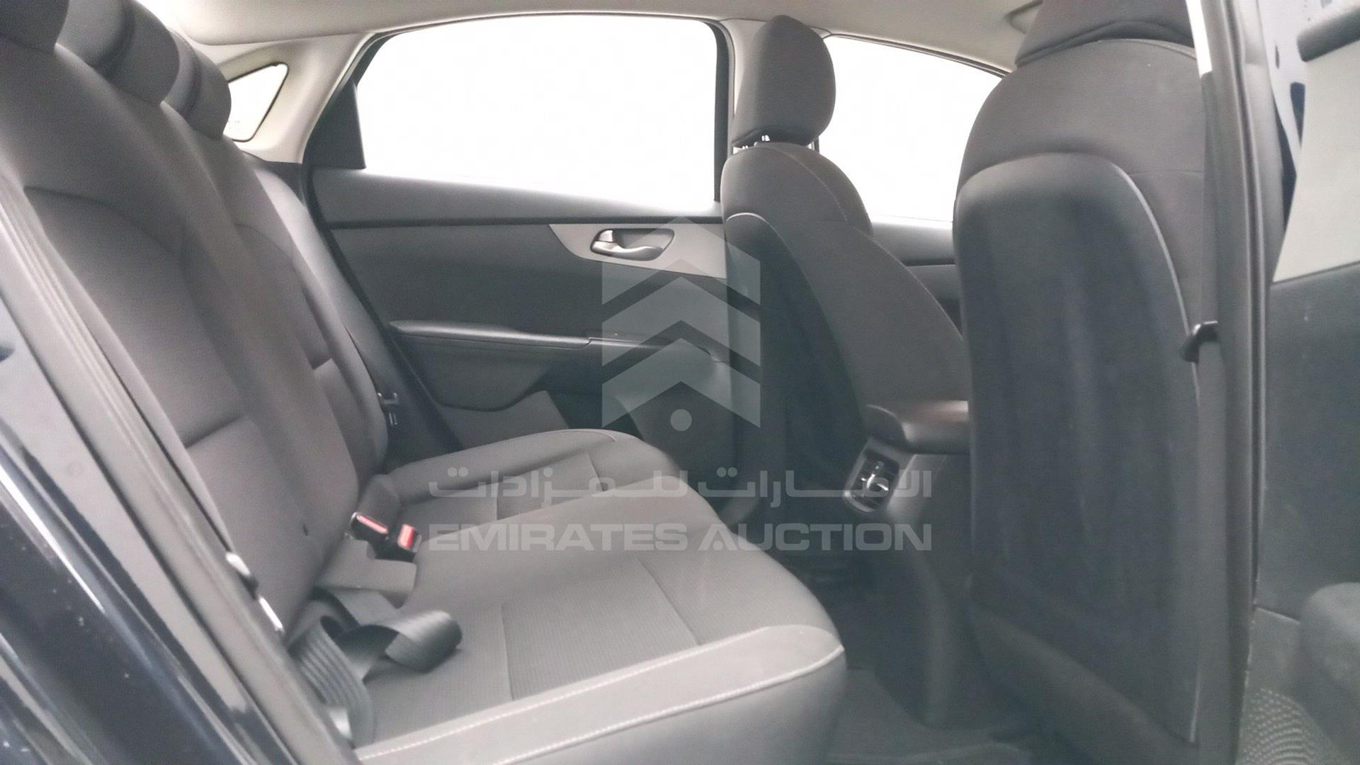 2020 KIA CERATO VIN: KNAF24164L5856887