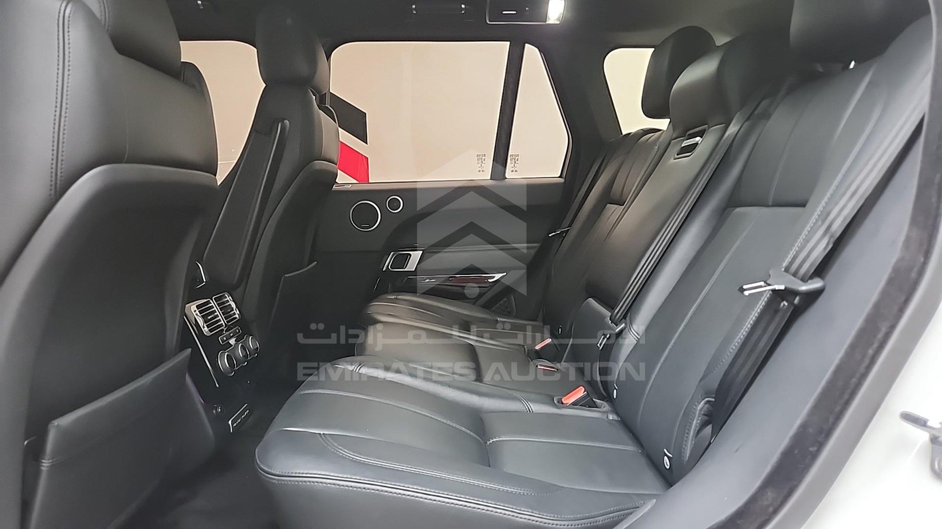 2016 RANGE ROVER VOGUE VIN: SALGA2DF3GA298871