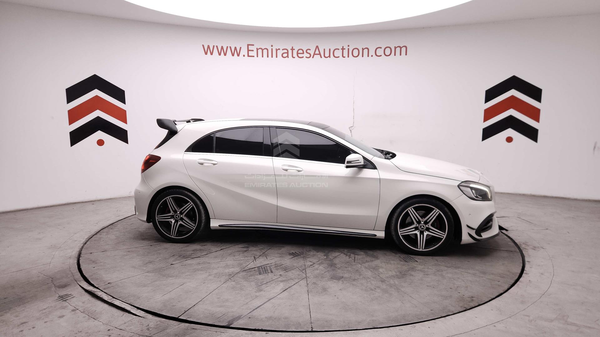 2018 MERCEDES A 250 VIN: WDDBF4EB4JJ702848