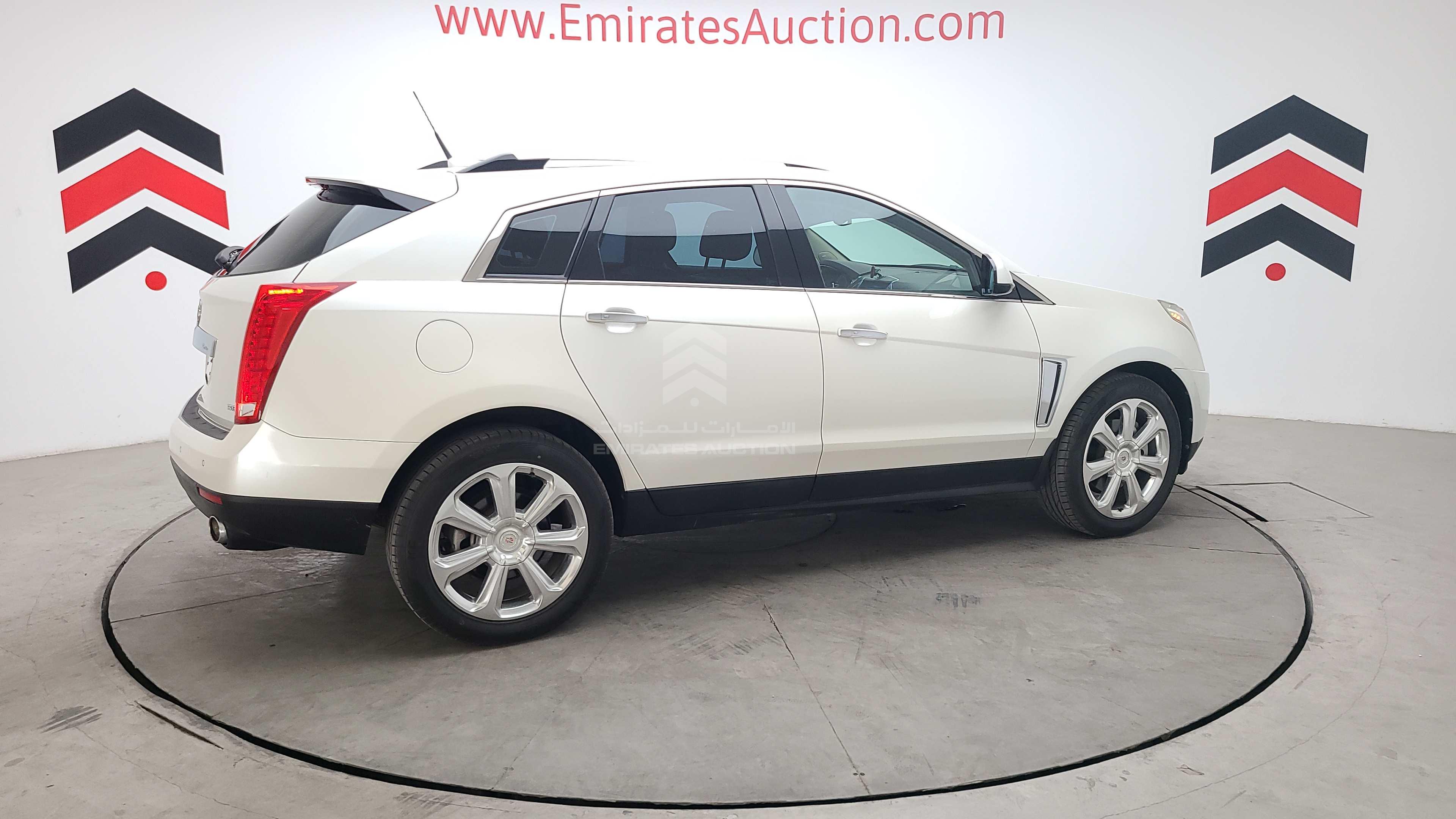 3GYFN9E32FS556311 - 2015 Cadillac SRX - #428187