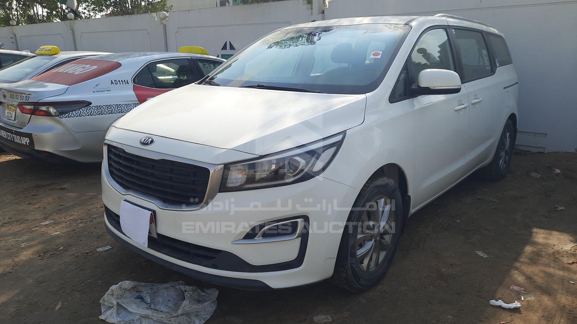 2020 KIA CARNIVAL VIN: KNAMB8126L6638052