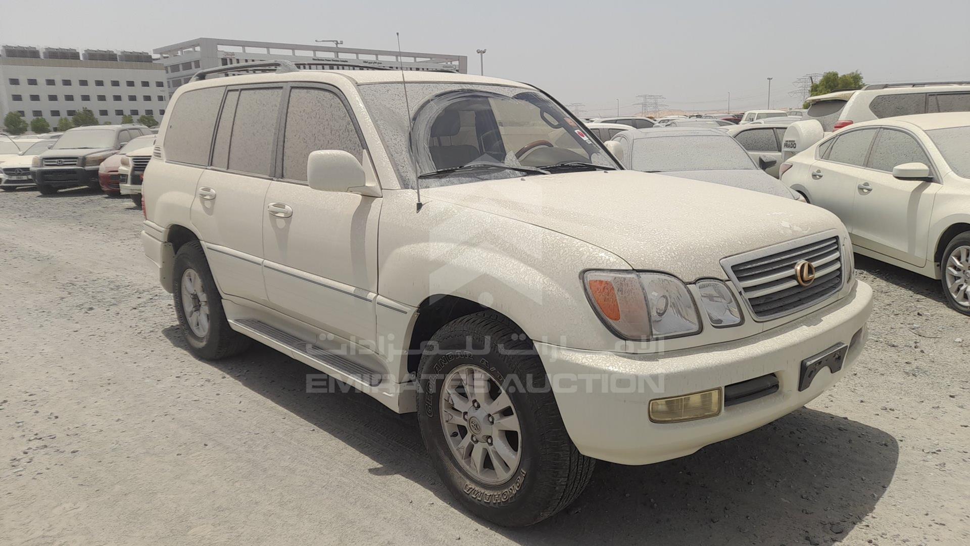 2000 LEXUS LX 470 VIN: JT6HT00W5Y0101679